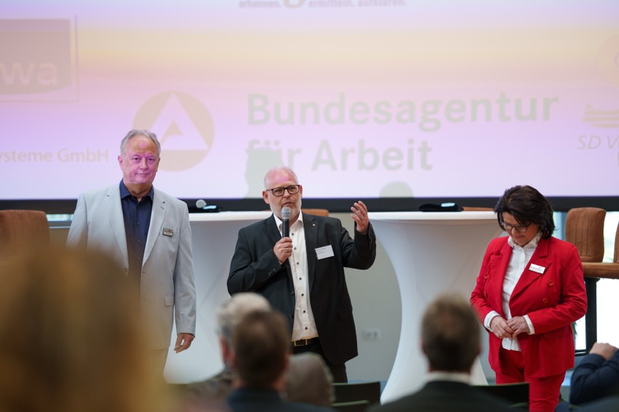Begrüßung auf der Bühne